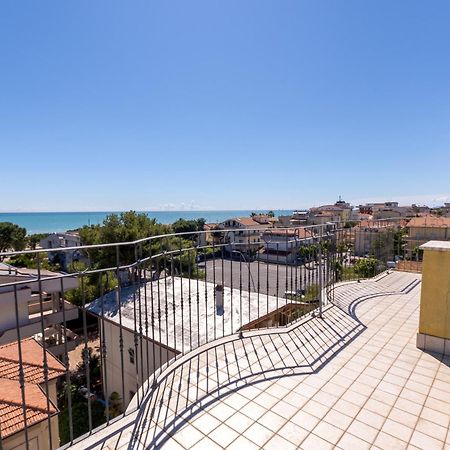 Residence Palazzo Sayonara Tortoreto Kültér fotó