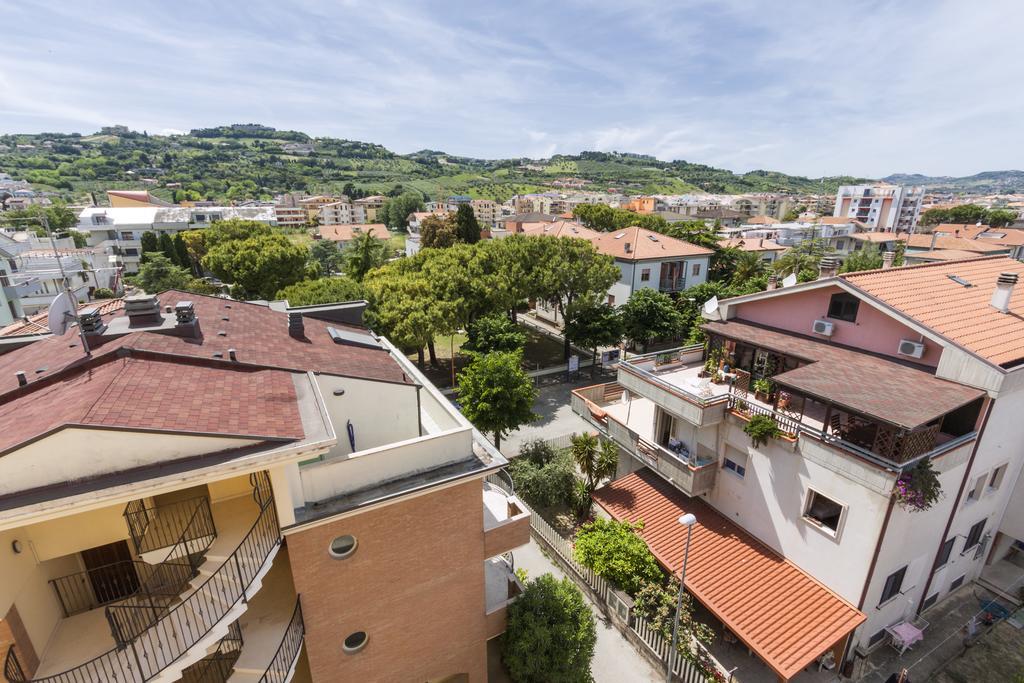 Residence Palazzo Sayonara Tortoreto Kültér fotó
